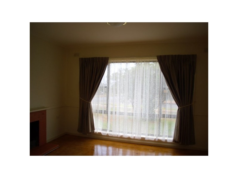 19 Bartlett Road, Elizabeth Downs SA 5113