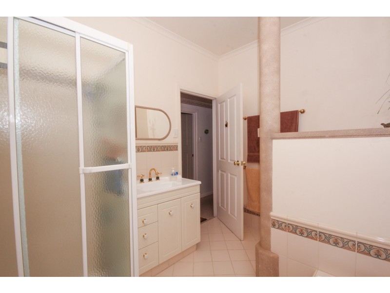 1 Arthur Street, Ridgehaven SA 5097