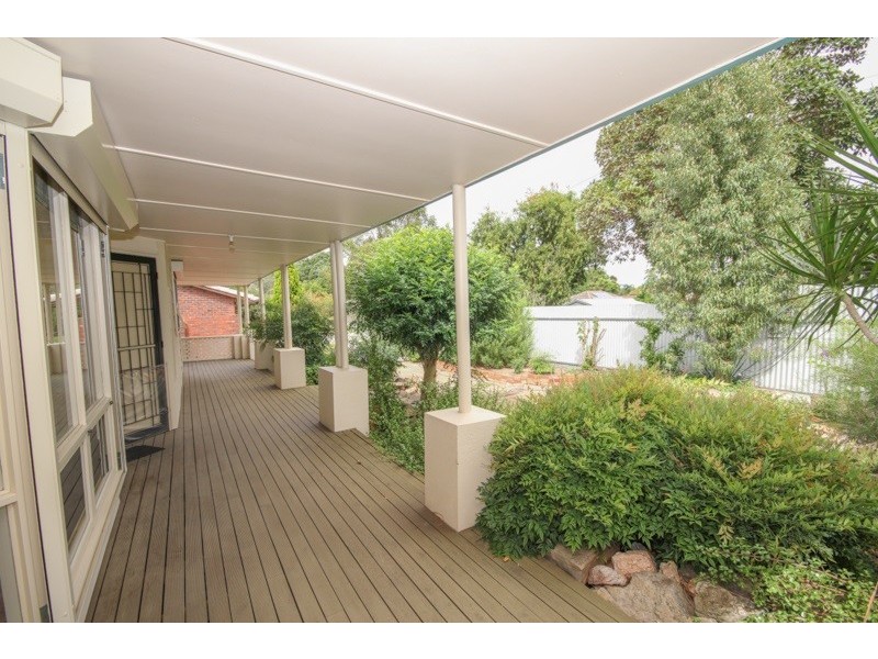 1 Arthur Street, Ridgehaven SA 5097