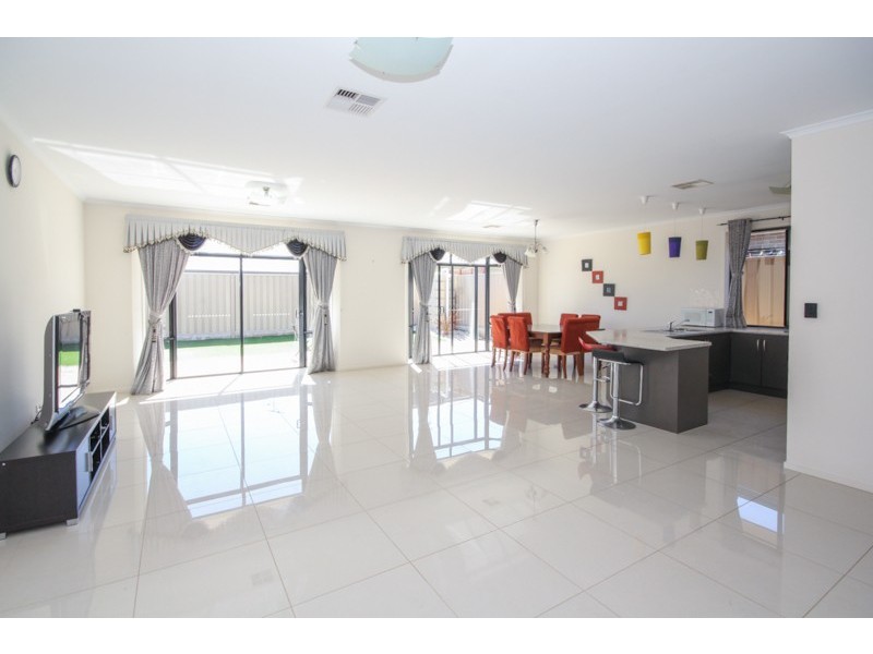 30 Claremont Avenue, Oakden SA 5086