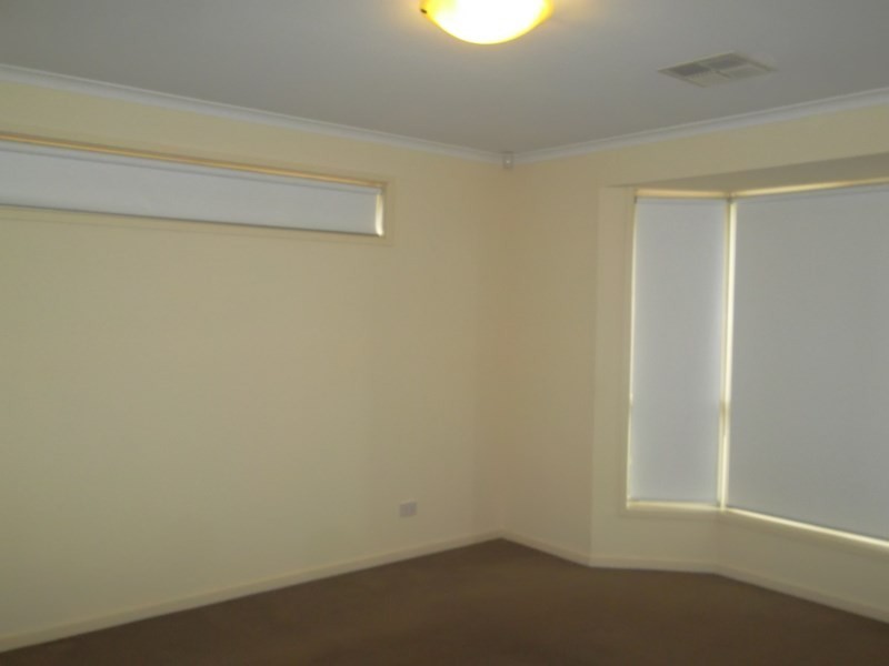 2 Bonney Avenue, Andrews Farm SA 5114