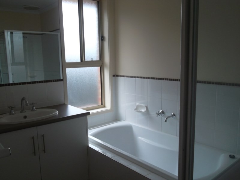 2 Bonney Avenue, Andrews Farm SA 5114