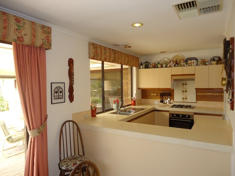 21 Dallas Court, Wynn Vale SA 5127