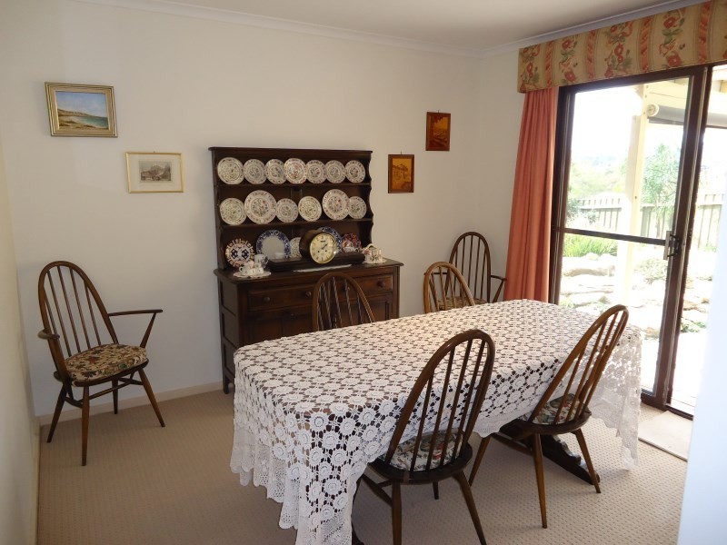 21 Dallas Court, Wynn Vale SA 5127