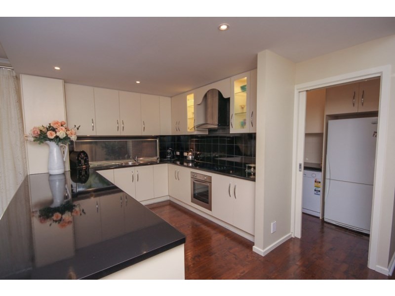 2/4 Baudin Avenue, Fairview Park SA 5126