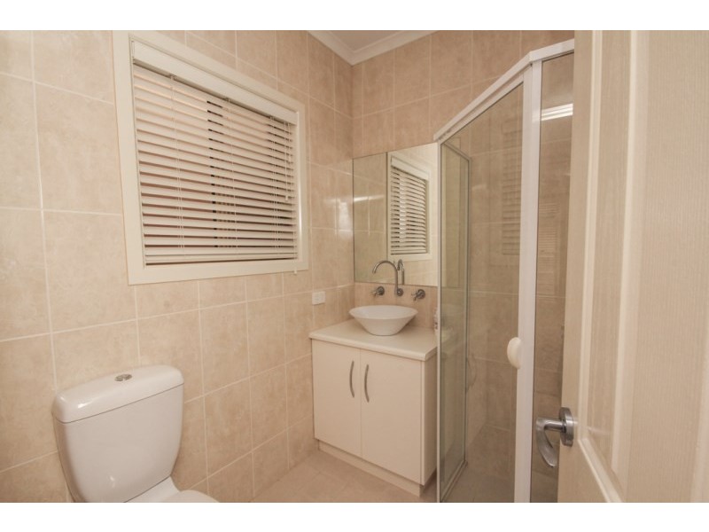 2/4 Baudin Avenue, Fairview Park SA 5126