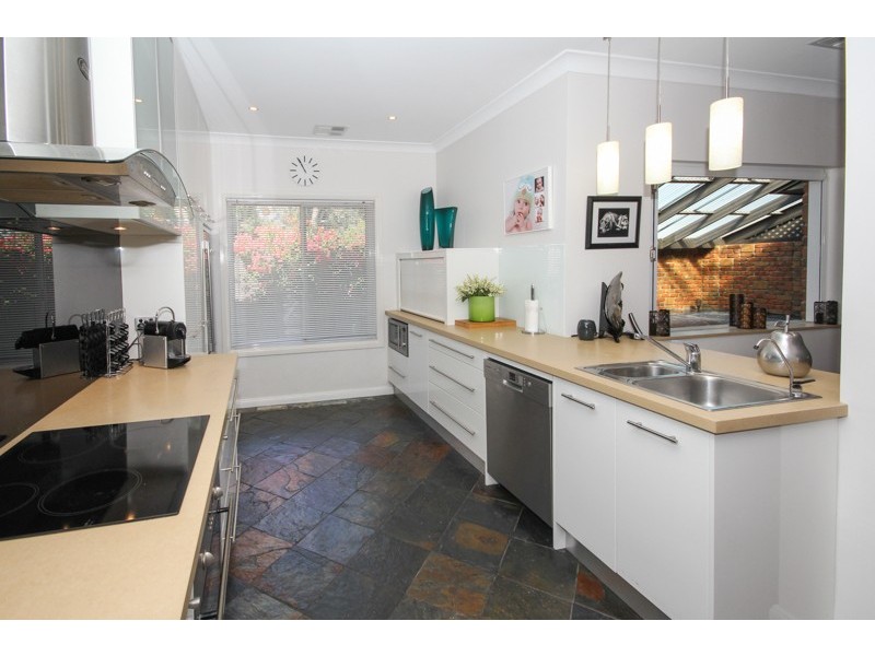 6 Onyx  Court, Hope Valley SA 5090