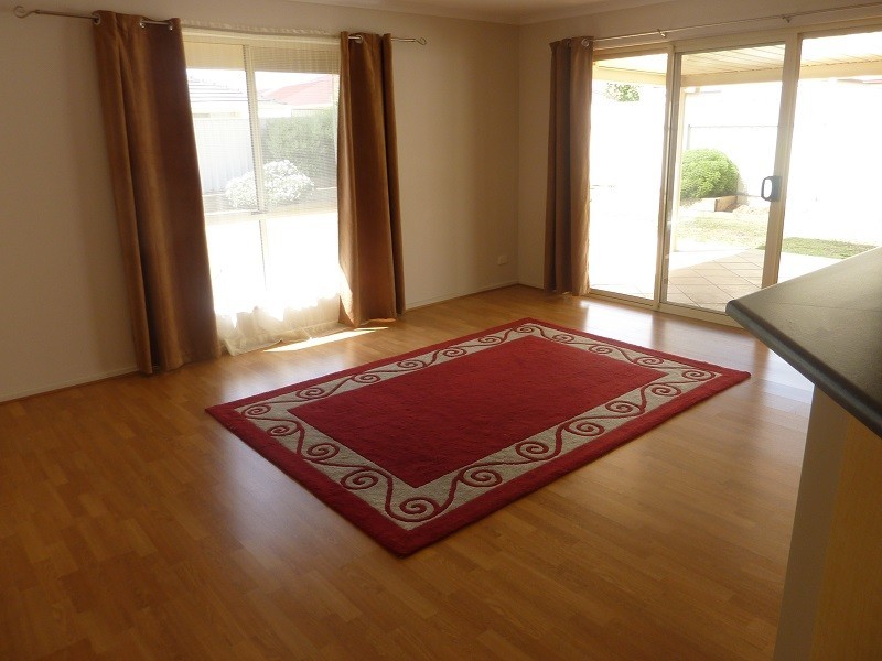 4 Bellbird Avenue, Paralowie SA 5108