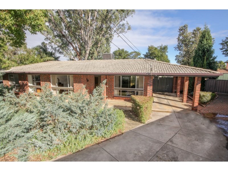 4 Hollick Crescent, Banksia Park SA 5091