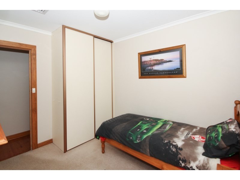 4 Hollick Crescent, Banksia Park SA 5091