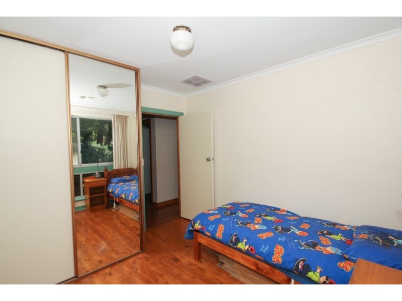 4 Hollick Crescent, Banksia Park SA 5091