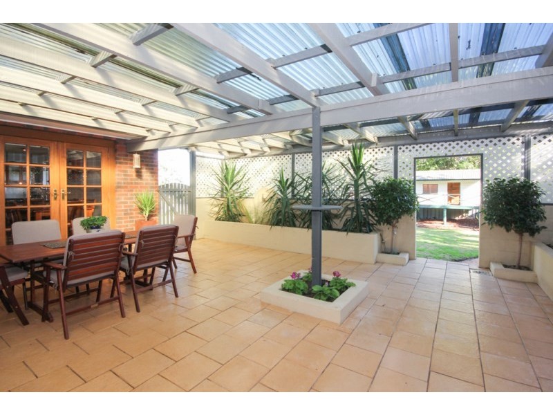 4 Hollick Crescent, Banksia Park SA 5091