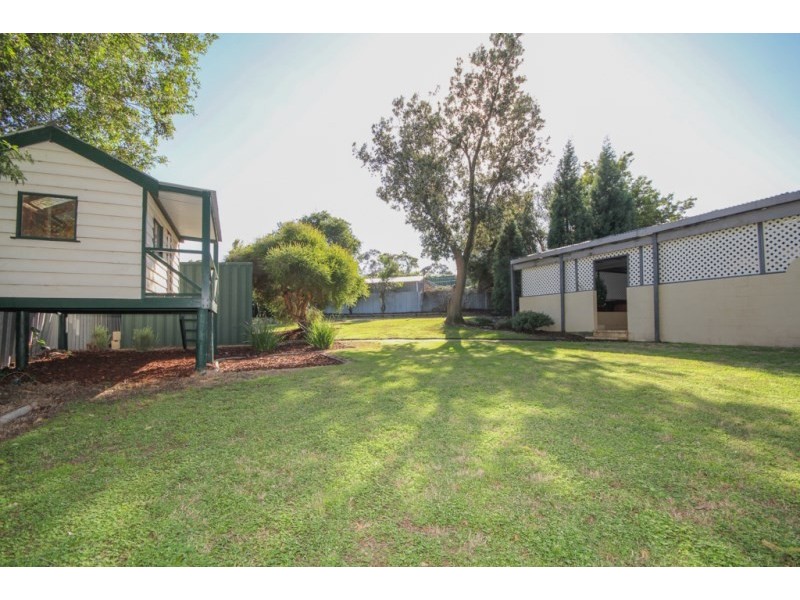 4 Hollick Crescent, Banksia Park SA 5091