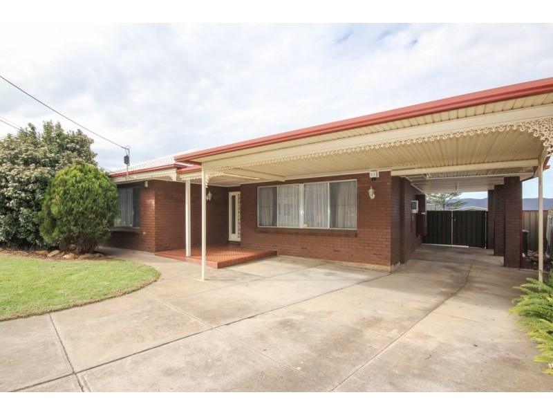 5 Canberra Crescent, Valley View SA 5093