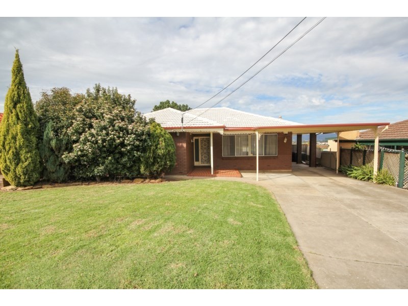 5 Canberra Crescent, Valley View SA 5093