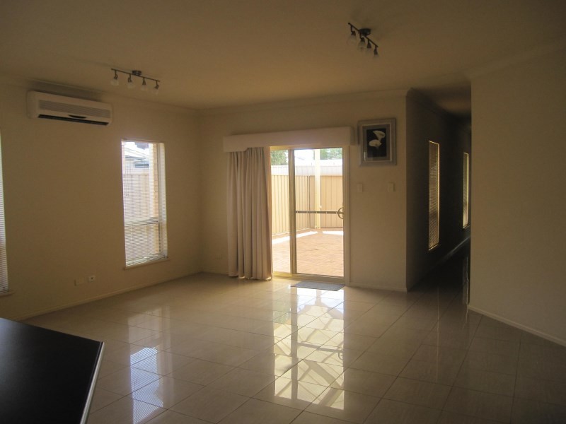 6 Queensborough Avenue, Hillcrest SA 5086