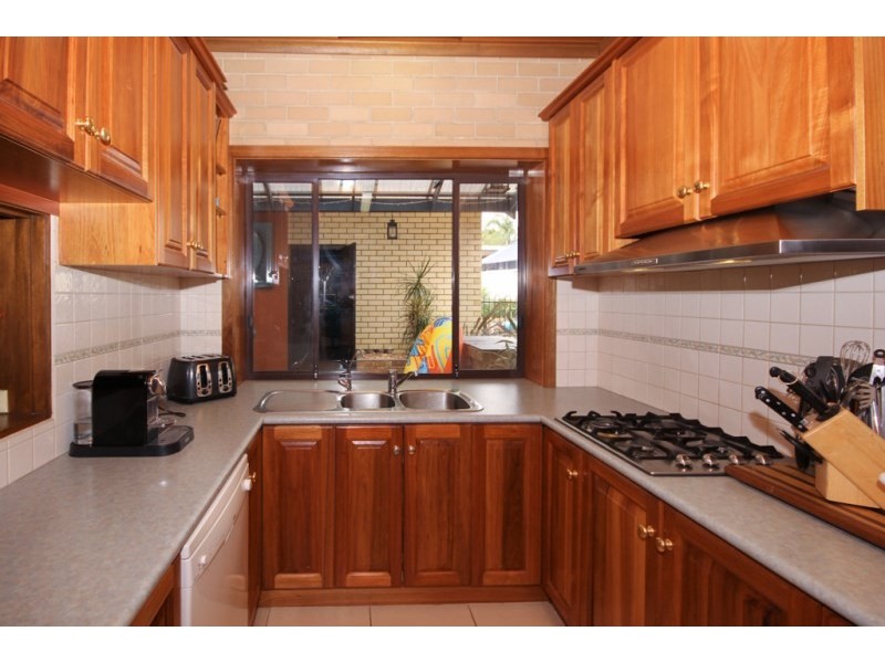 43 Hamilton Road, Fairview Park SA 5126