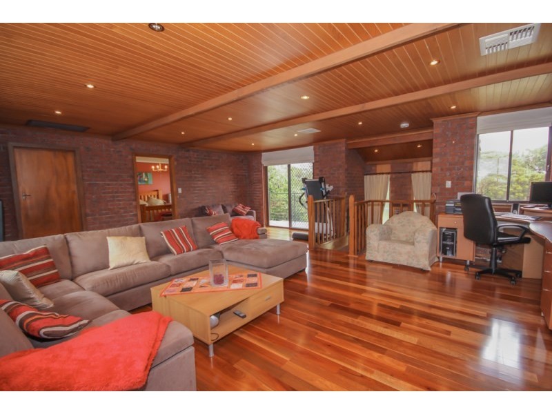 43 Hamilton Road, Fairview Park SA 5126