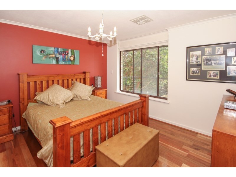 43 Hamilton Road, Fairview Park SA 5126