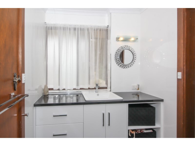 43 Hamilton Road, Fairview Park SA 5126