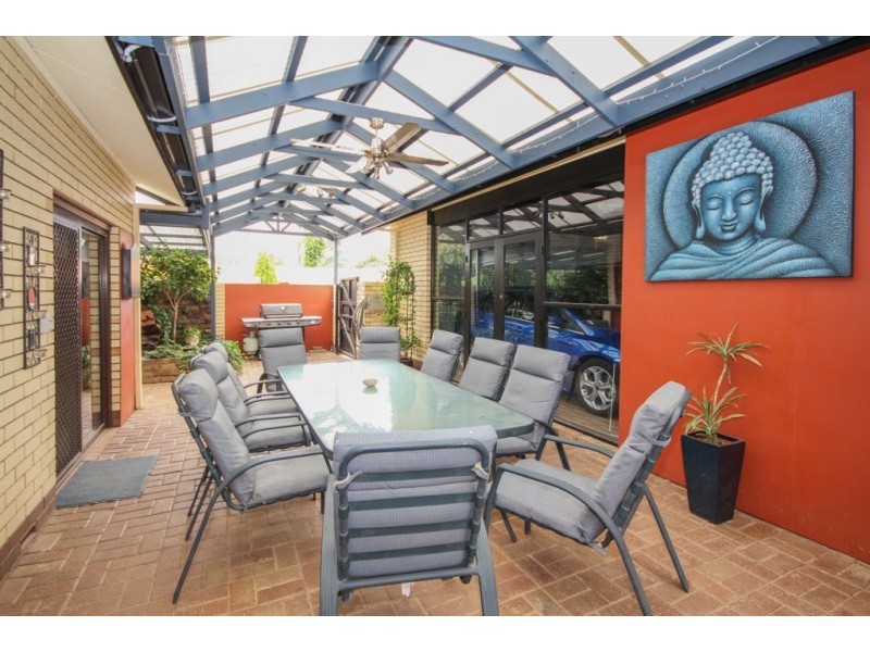 43 Hamilton Road, Fairview Park SA 5126