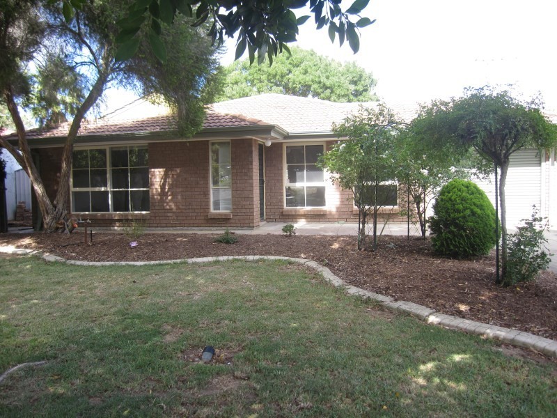 9 Johneff Court, St Agnes SA 5097