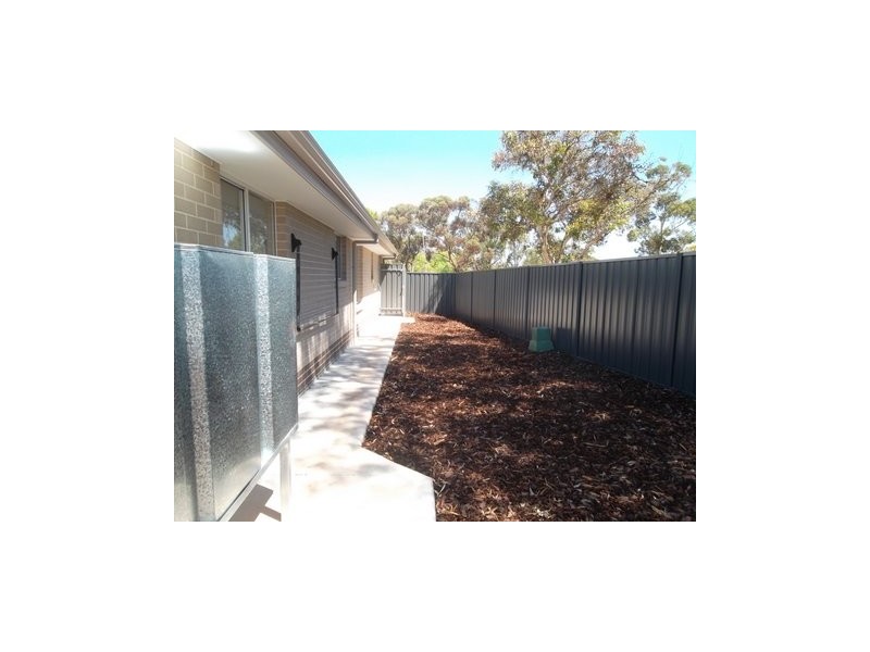 8B Garlick Road, Elizabeth Park SA 5113