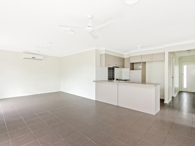 8 Ballow Crescent, Redbank Plains QLD 4301
