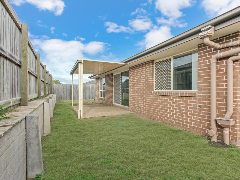 8 Ballow Crescent, Redbank Plains QLD 4301