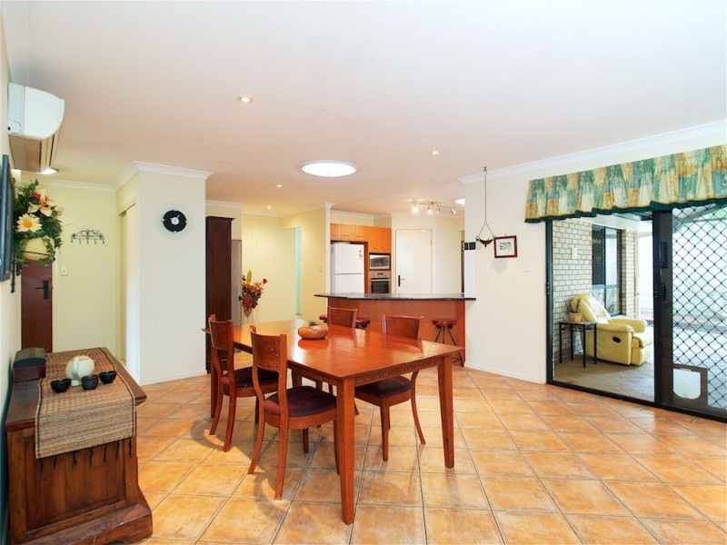 46 NEWLAND CRESCENT, Parkinson QLD 4115