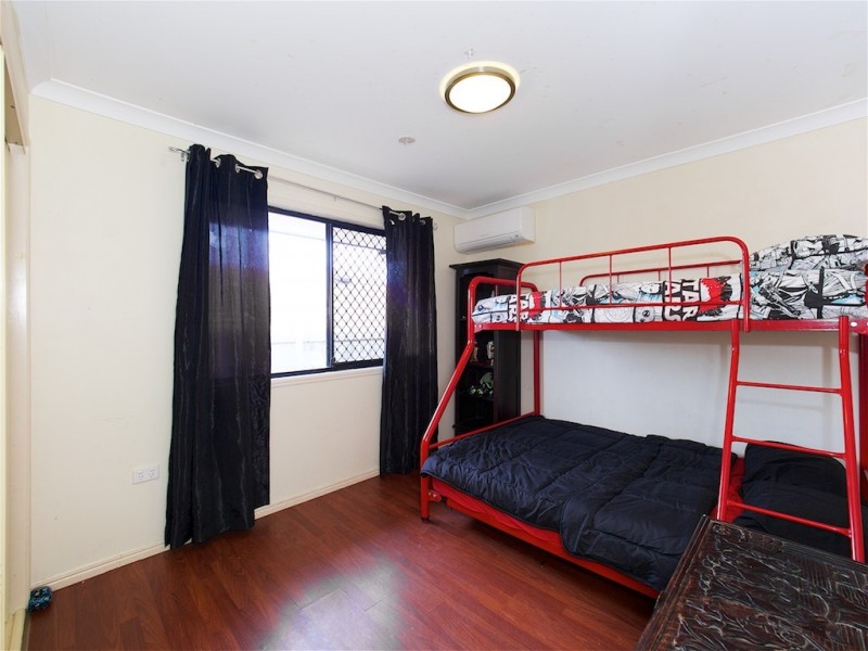 46 NEWLAND CRESCENT, Parkinson QLD 4115