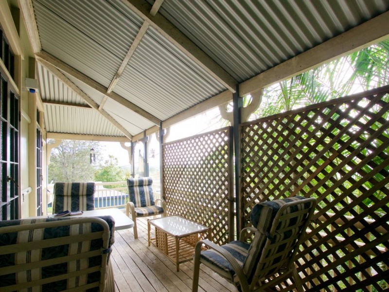 5 LENNON LANE, North Ipswich QLD 4305