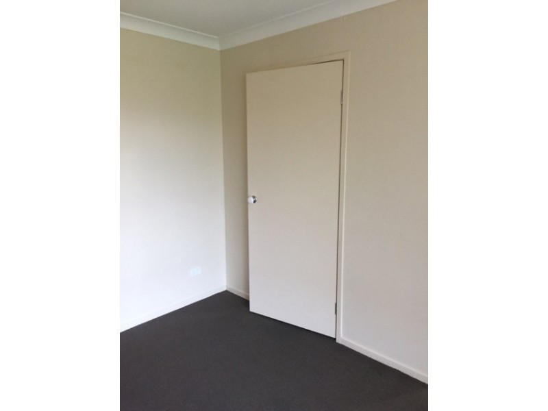 28 Honeyeater Place, Lowood QLD 4311