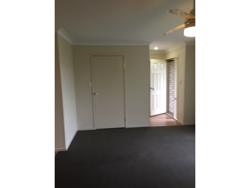 28 Honeyeater Place, Lowood QLD 4311