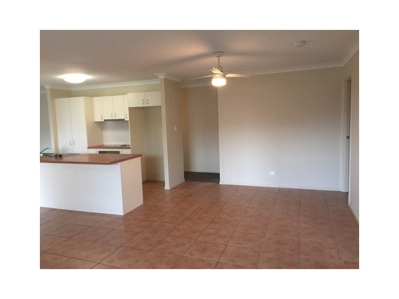 28 Honeyeater Place, Lowood QLD 4311