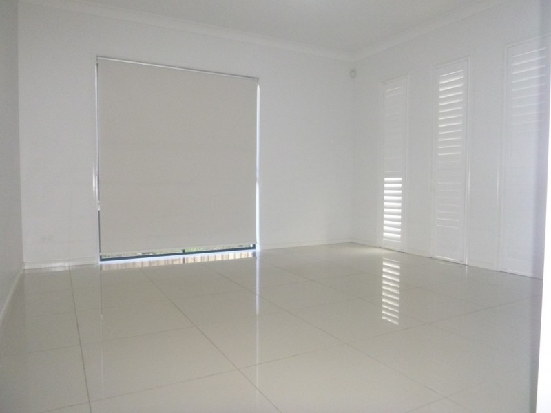 3 GROUNDBERRY CRESCENT, Moggill QLD 4070