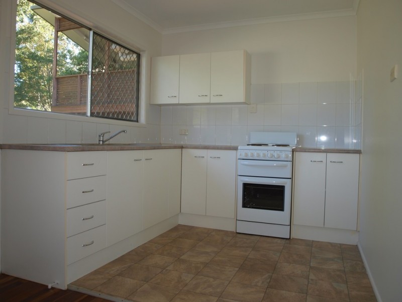 7 Queen Street, Blackstone QLD 4304
