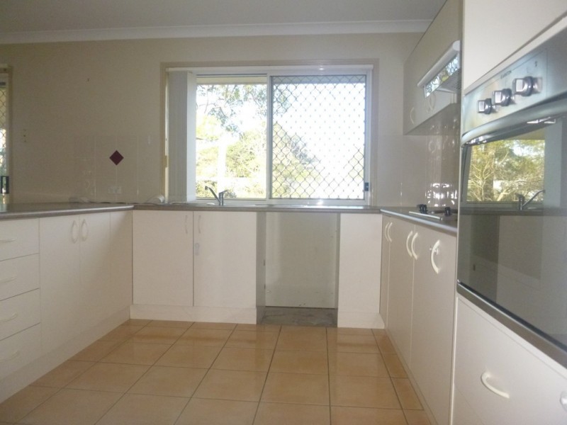 4 MAYFAIR PLACE, Moggill QLD 4070