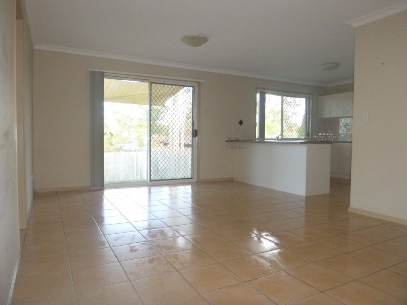 4 MAYFAIR PLACE, Moggill QLD 4070