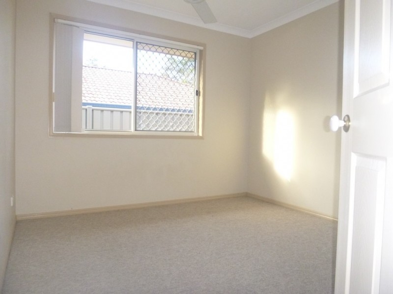 4 MAYFAIR PLACE, Moggill QLD 4070