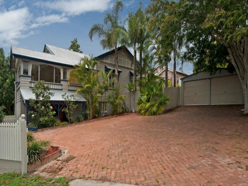 3 BRISBANE ROAD, Newtown QLD 4305