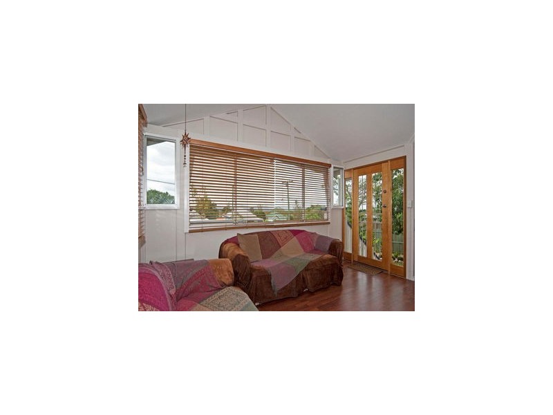 3 BRISBANE ROAD, Newtown QLD 4305