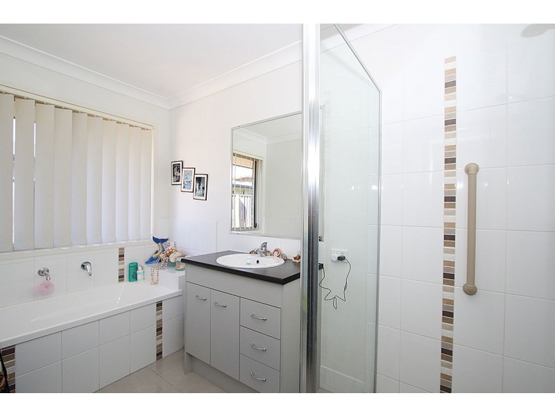 36 NOBLEWOOD CRESCENT, Fernvale QLD 4306