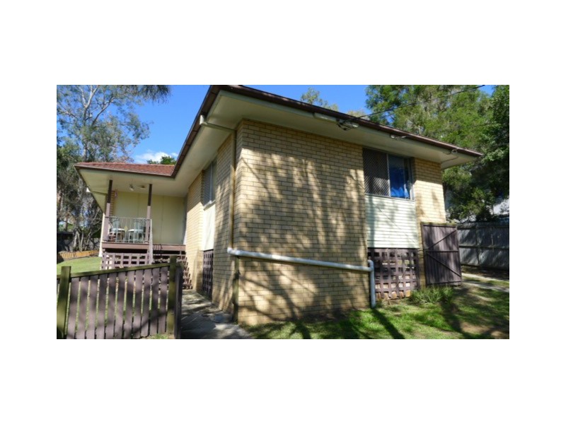 6 LANG COURT, Goodna QLD 4300