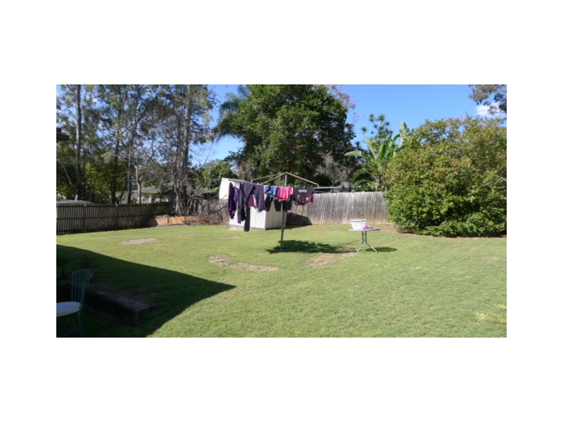 6 LANG COURT, Goodna QLD 4300