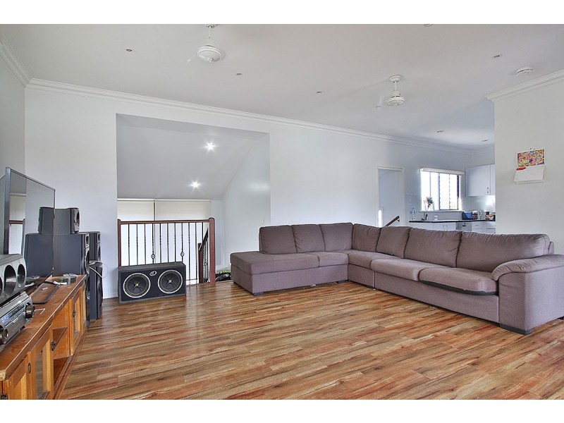 6 MILLER STREET, North Booval QLD 4304