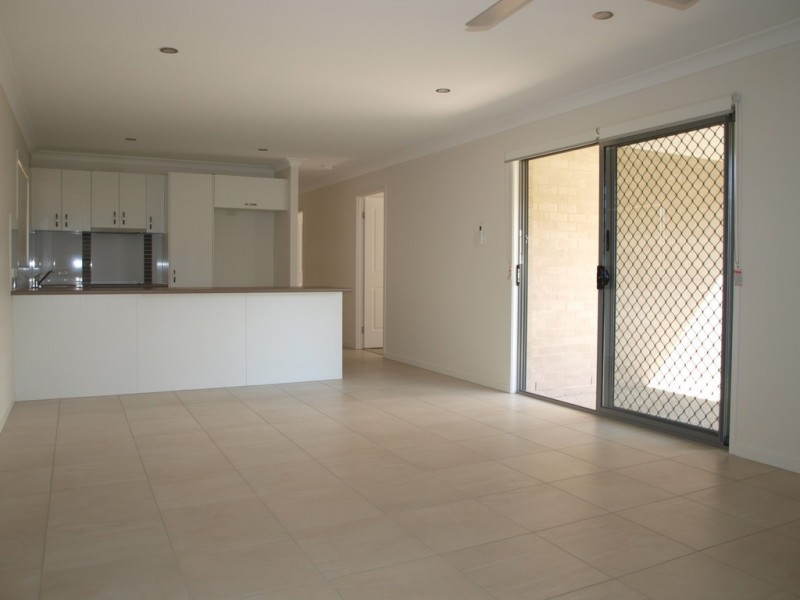 8 Carron Court, Brassall QLD 4305