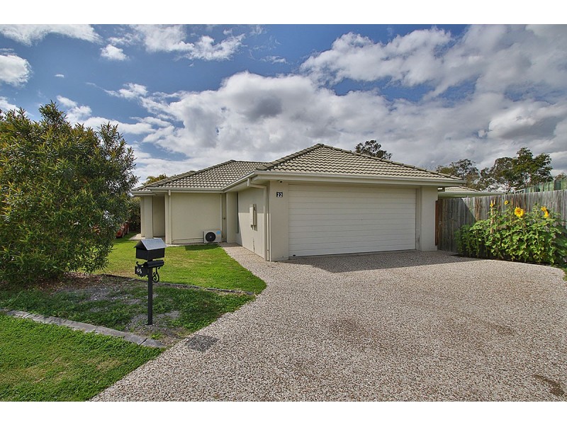 22 RHIANNON DRIVE, Flinders View QLD 4305