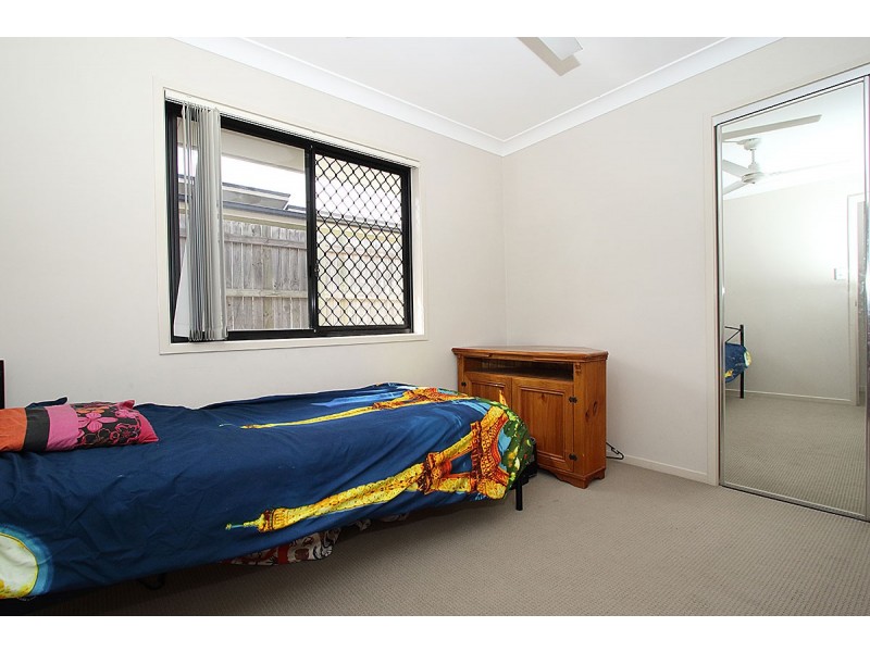 22 RHIANNON DRIVE, Flinders View QLD 4305