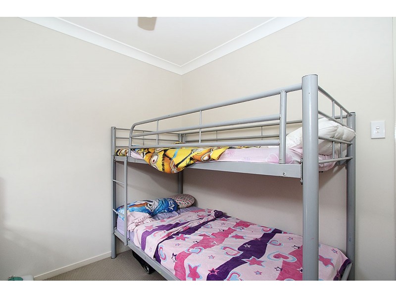 22 RHIANNON DRIVE, Flinders View QLD 4305